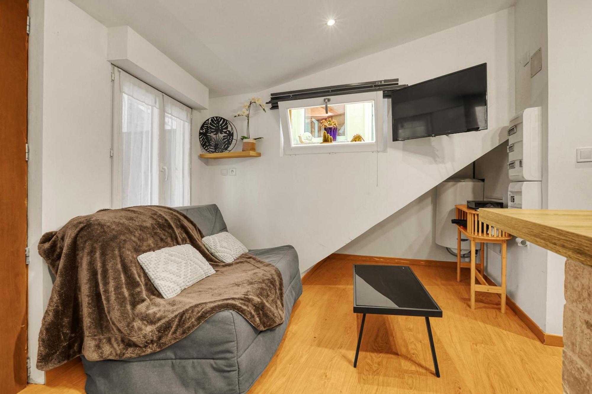 Cosy - Terrasse - Proche Metro Appartement